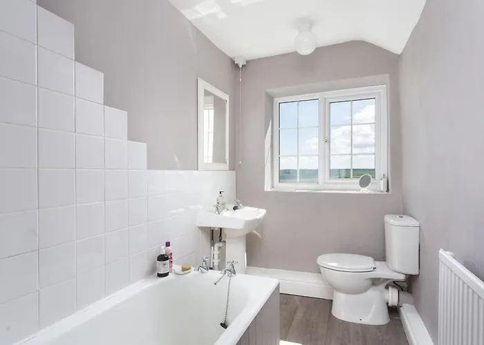 بيت للعطل Stunning 3 Bedroom Near Historic يورك